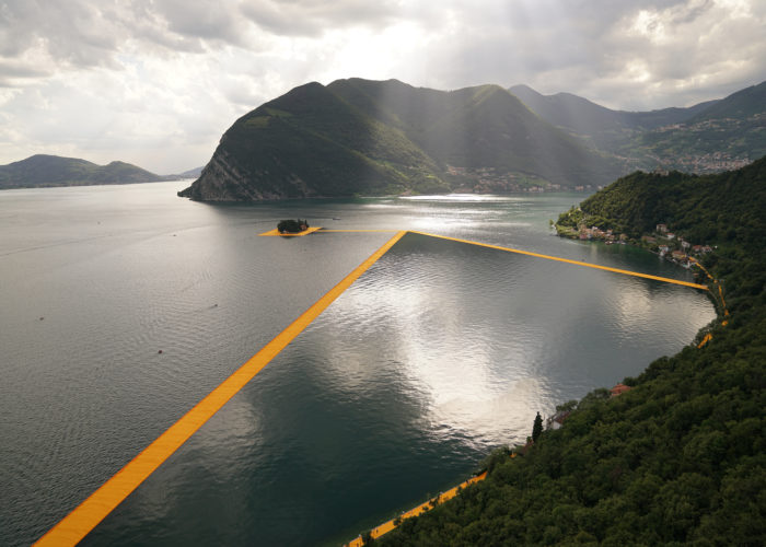 The Floating Piers, 10 numeri che raccontano l’opera di Christo sul Lago d’Iseo