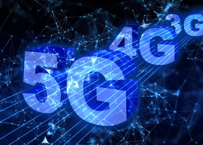 Cresce la fame di Giga, ma spopolano le fake news. Il vademecum dell’Anci (Comuni) pro-5G