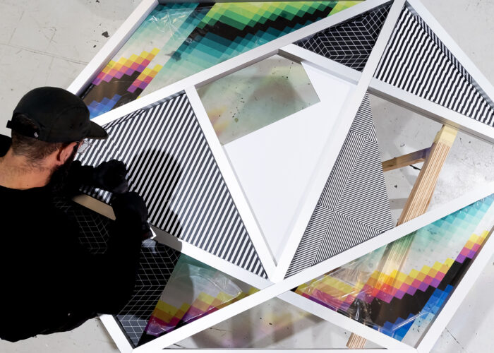 Con l’arte di Felipe Pantone, una campagna per la protezione dei dati personali online