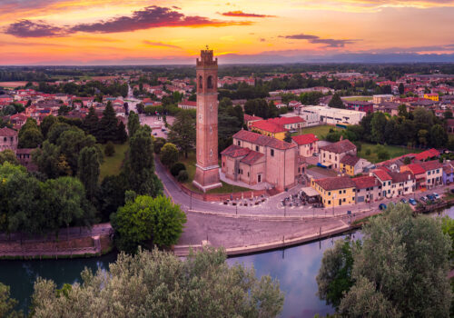 Aerial view of the Casale sul Sile church ©Adobe Stock